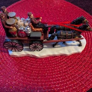 VICTORIAN VILLAGE Old Towne Horse Drawn Fire Engine 1999 Edition